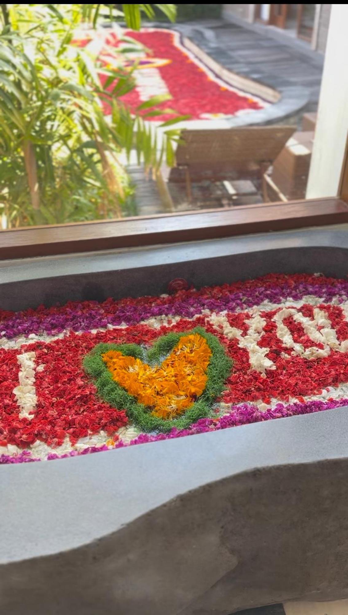 Gyanesh Villa Ubud  Exterior photo
